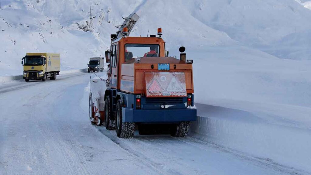 Multa distanza di sicurezza macchina sgombraneve